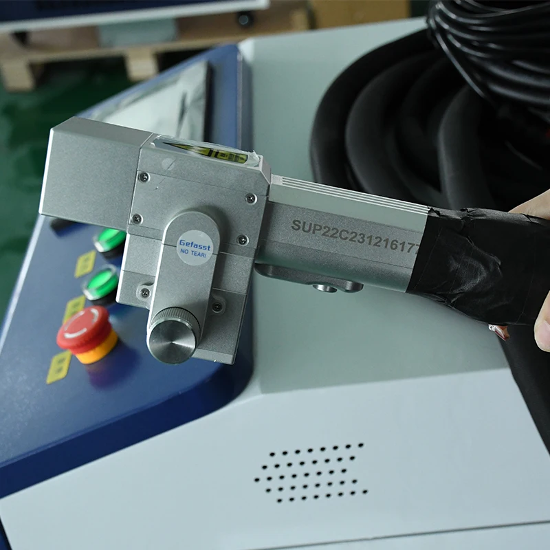 Industrial Laser Removal - رأس تنظيف بالليزر محمول باليد SUP22C